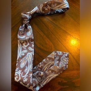 Jos A Bank Reserve Collection Paisley Necktie